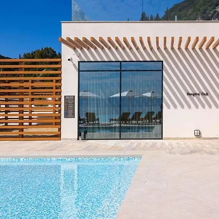 Hotel Angsana Corfu 5*